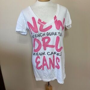 TechStyles New Orleans French Quarter V-Neck Graphic Tee White Pink XL
